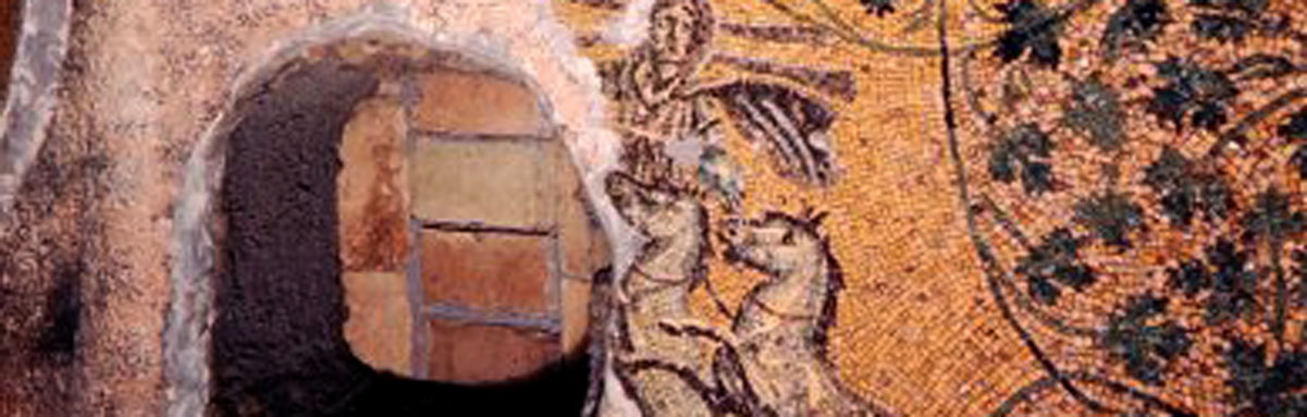 SI-NecropoliVaticana-011