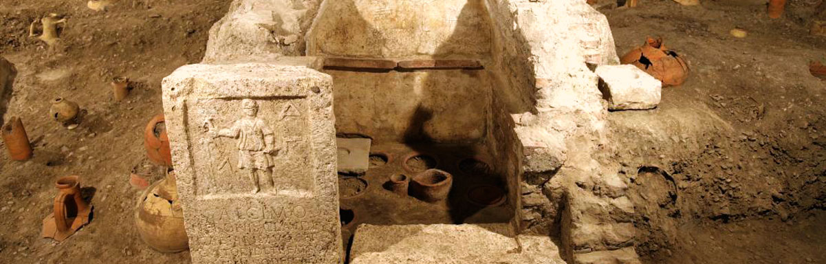 SI-NecropoliVaticana-03