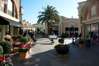 SH-CastelRomanoOutlet